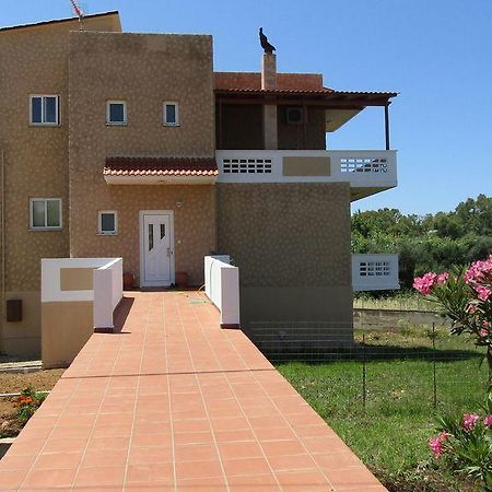 Beachway Home Като Дарацо Екстериор снимка